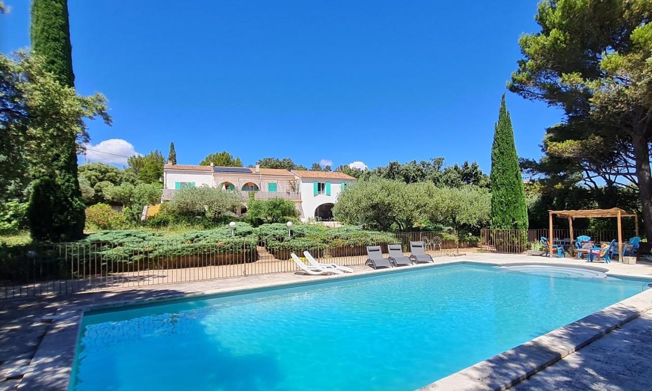 Domaine Colibri En Provence Hotel Pujaut Buitenkant foto