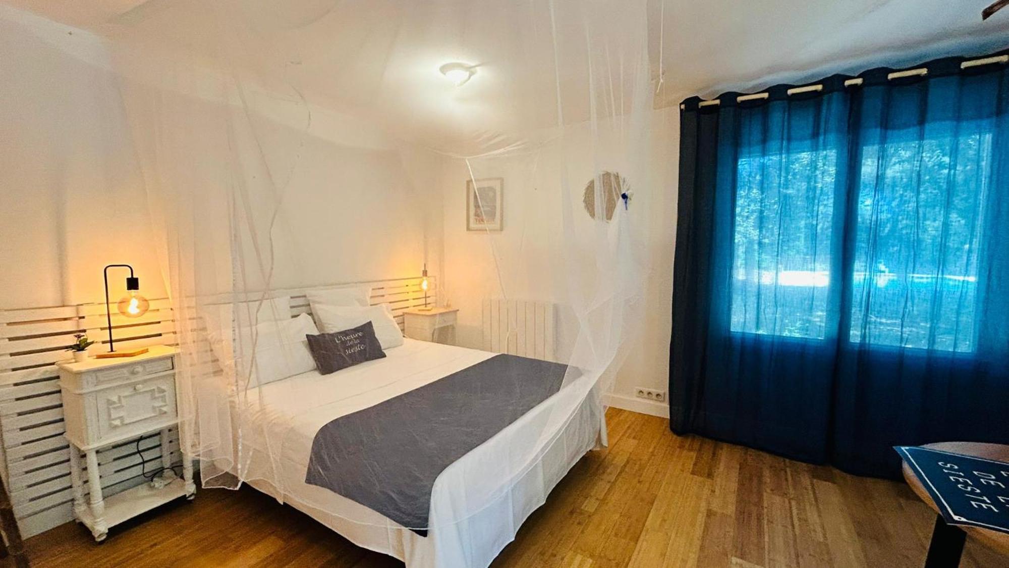 Domaine Colibri En Provence Hotel Pujaut Buitenkant foto